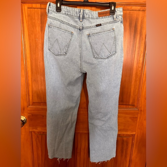 Wrangler Rodeo Crop Jeans - Picture 4 of 5